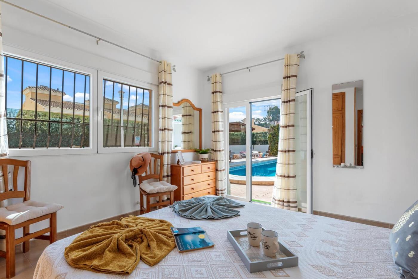 Villa Mercedes - Plusholidays カルプ エクステリア 写真